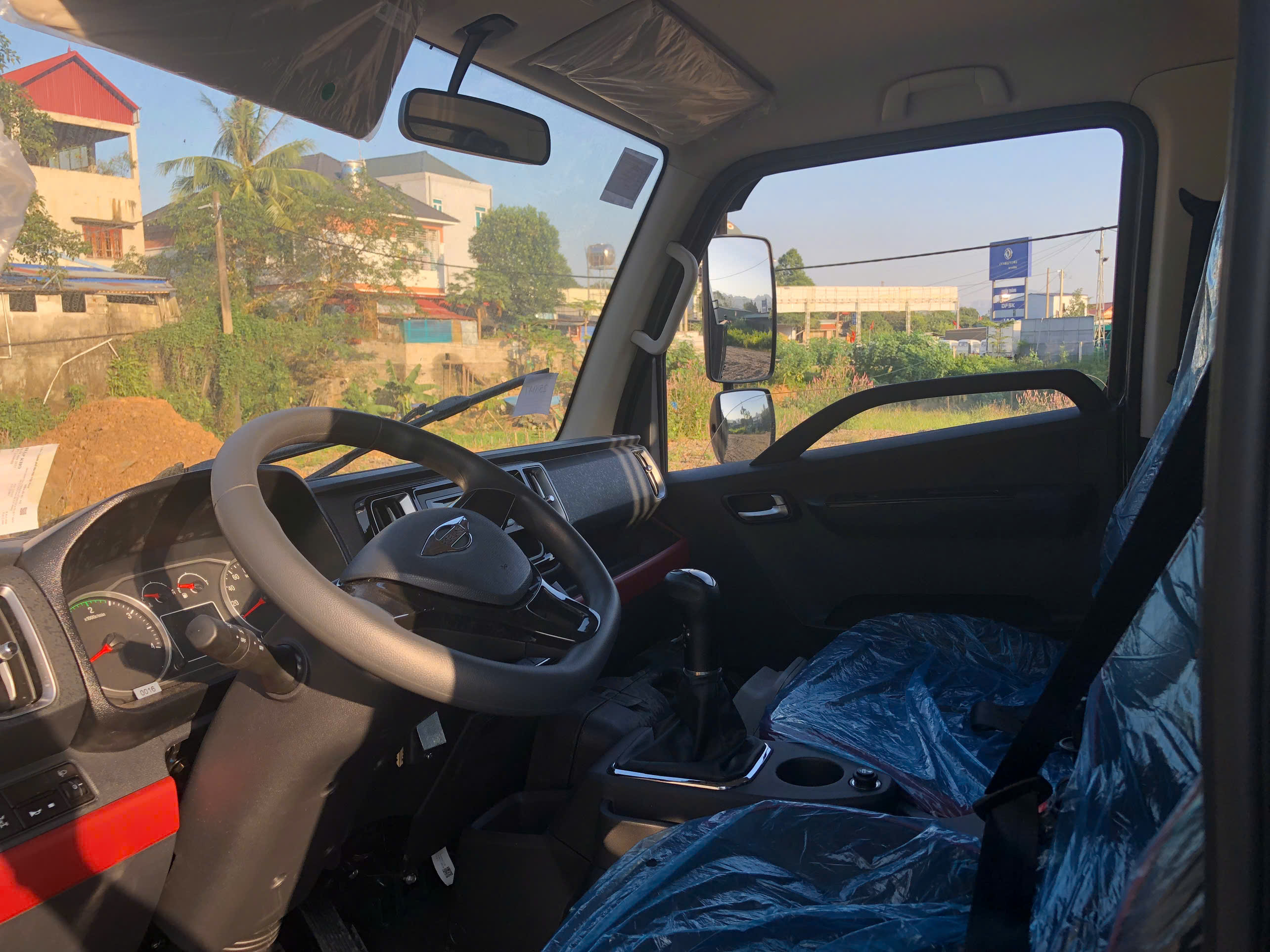 anh-noi-that-xe-ben-6-tan