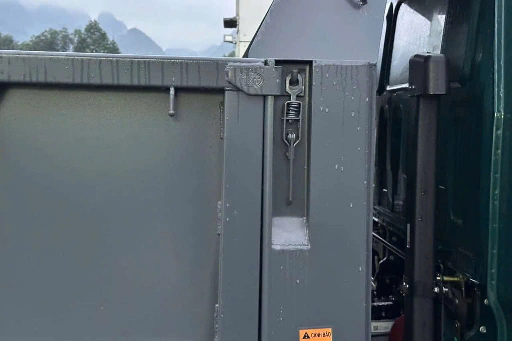 chốt mở thùng xe ben 45 tấn
