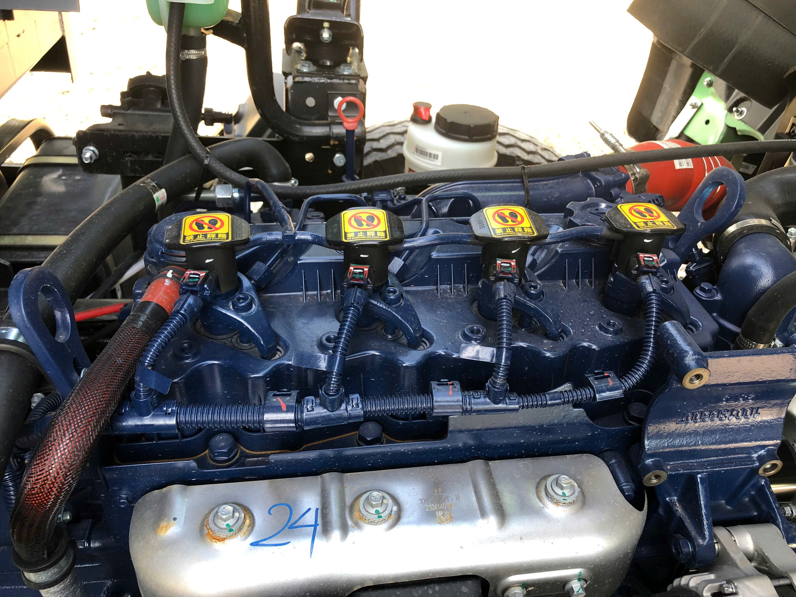 dong-co-xe-ben-75-tan-1-cau