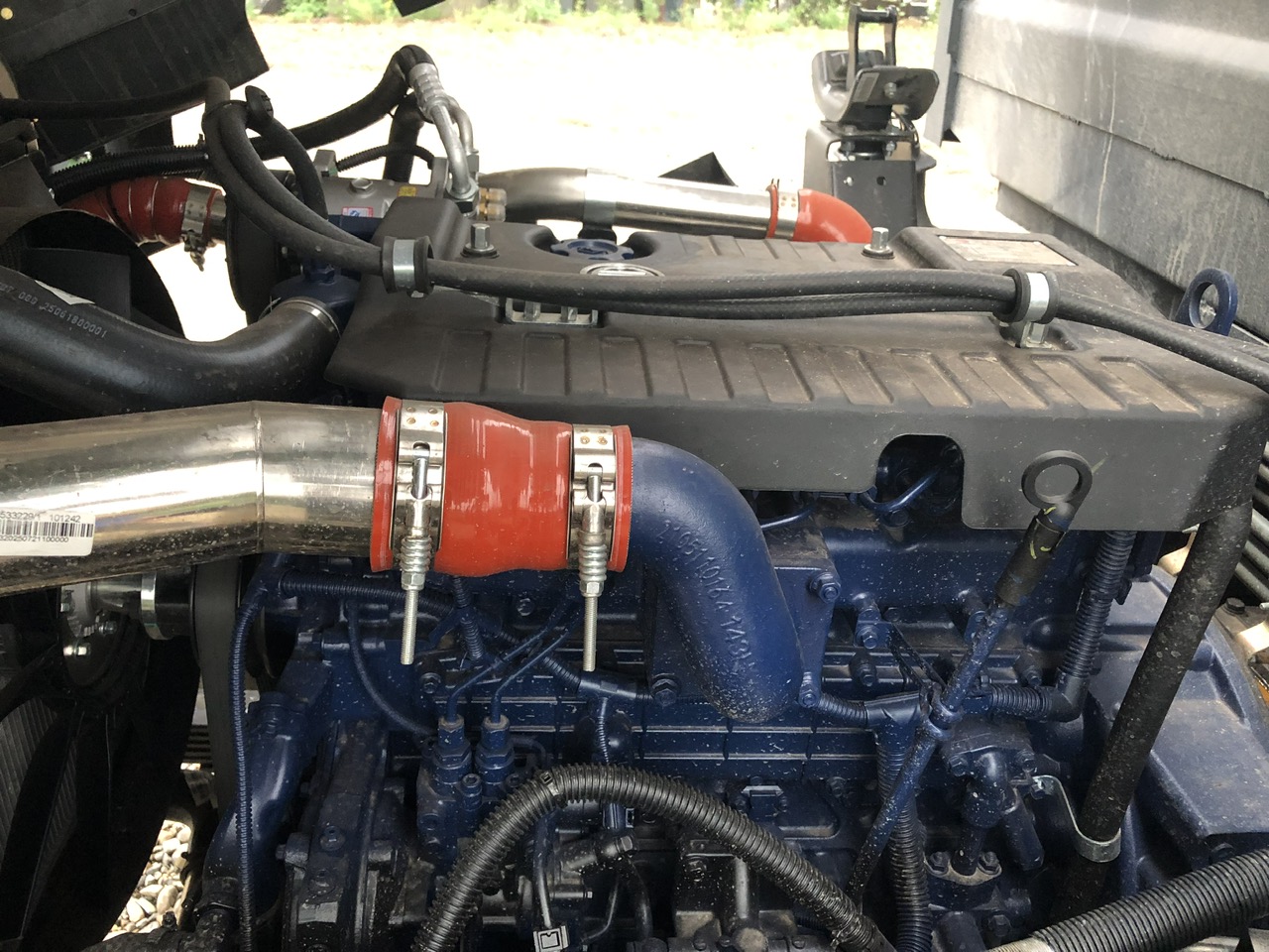 dong co xe howo 855 tan