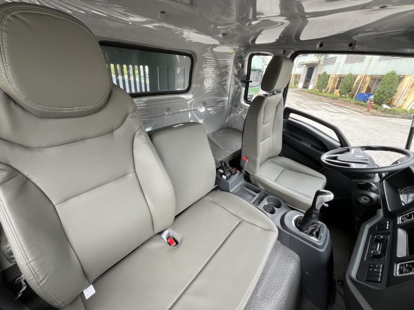 noi-that-xe-ben-825-tan