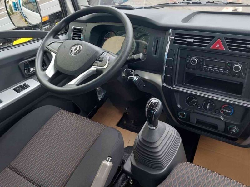 noi-that-xe-tai-TMT-2.3-tan