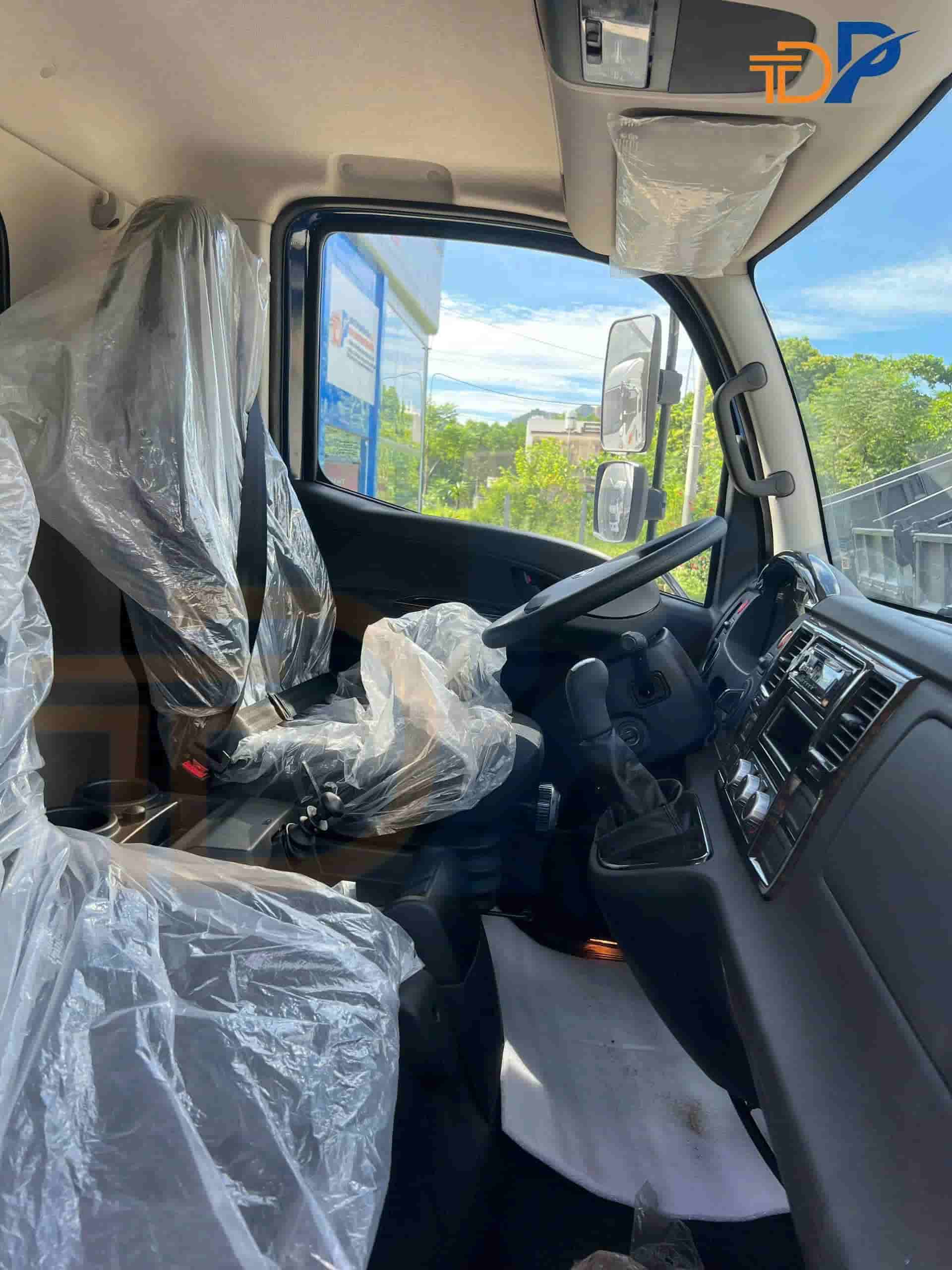 noi-that-xe-tata-t11